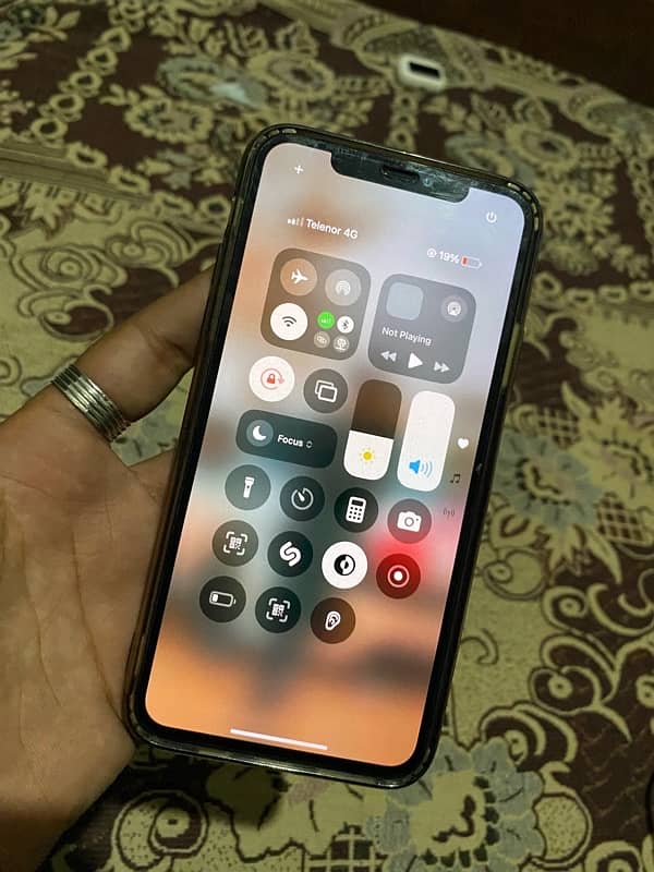 iphone 11 pro max : 256GB : Factory Unlocked : Exchange possible 3