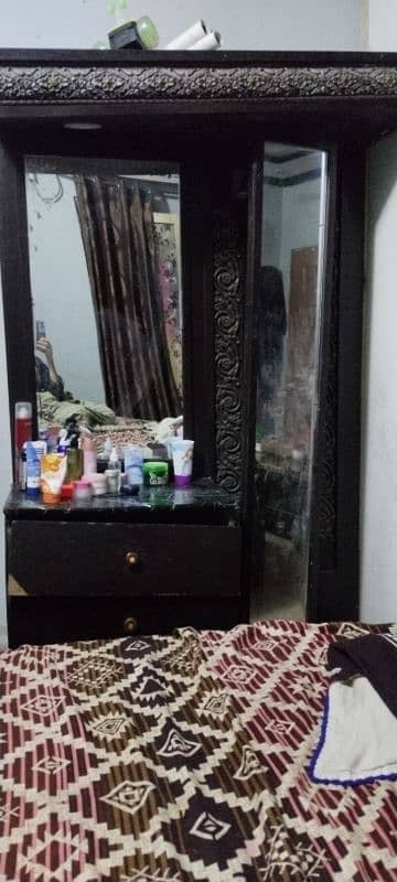 dressing table for sale 0