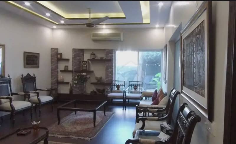 10 Marla House For Sale In Gulberg H Block Near Saddiq Center 8