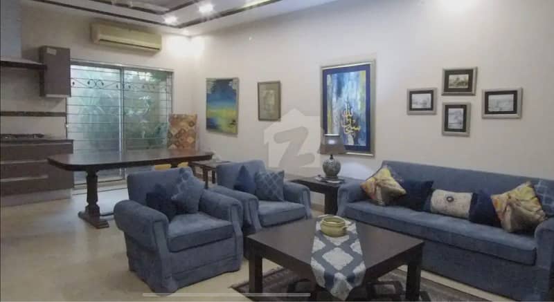 10 Marla House For Sale In Gulberg H Block Near Saddiq Center 10