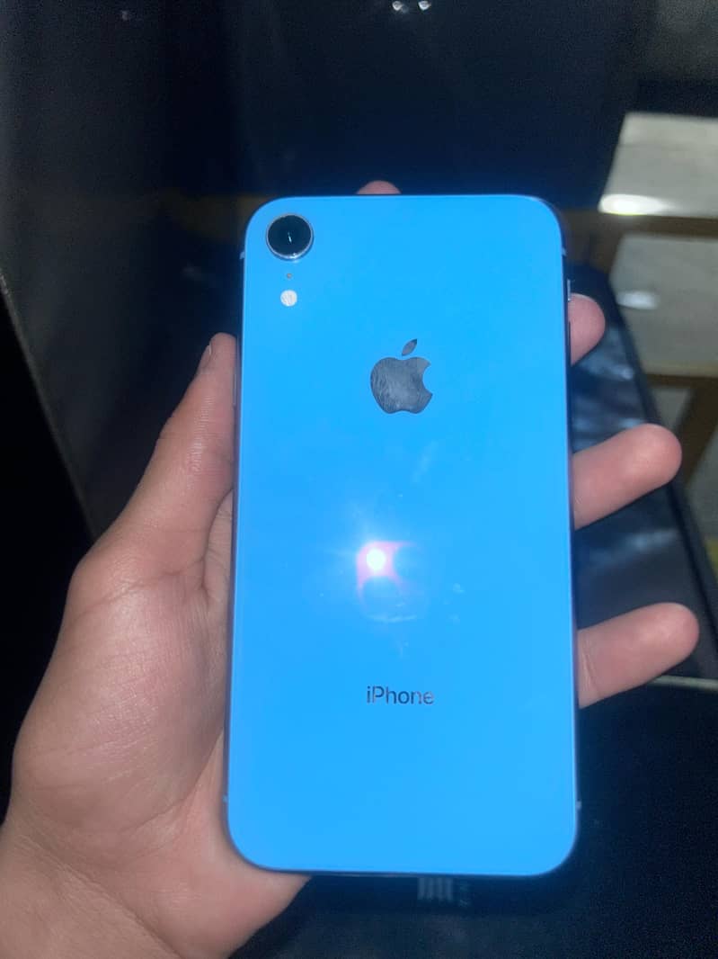 I phone xr 64 gb battery health 77 3