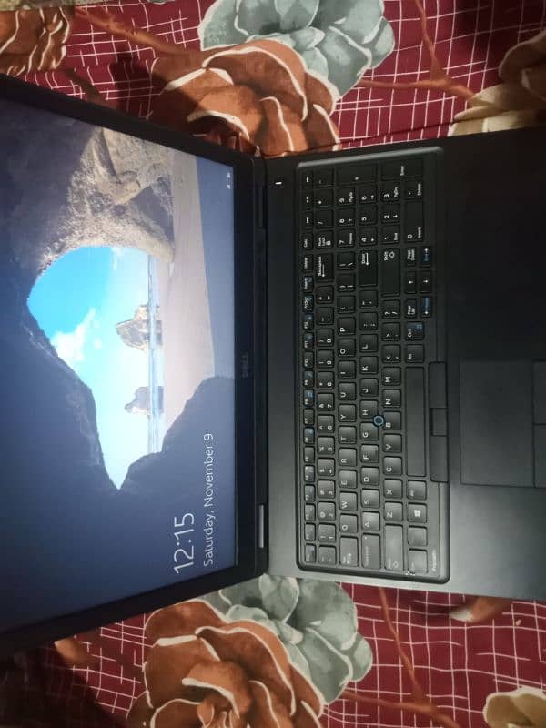 Dell precision 3520 GPU Machine i7 6th generation 0