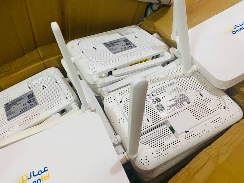HUAWEI WIFI 6 Ax 3000 Dual band EPON/GPON SUPPORTED GAMING WIFI ROUTER 2