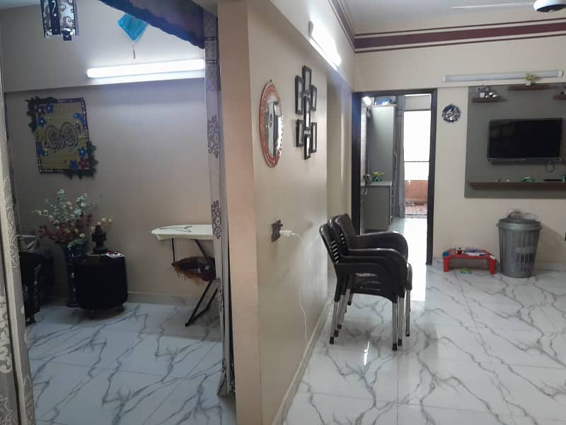 Kareem Residencia 2 BED DD LUXURY APARTMENT FOR SALE GULSHAN IQBAL 13/D3 4