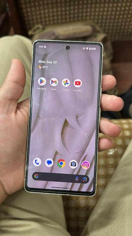 Google Pixel 7 3