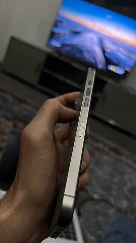 15 Pro Max 256GB Dual Sim Non PTA 3