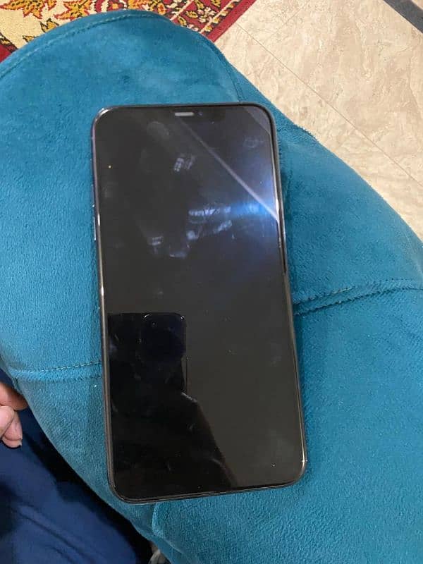 I Phone 11 Pro max [64 GB] 2