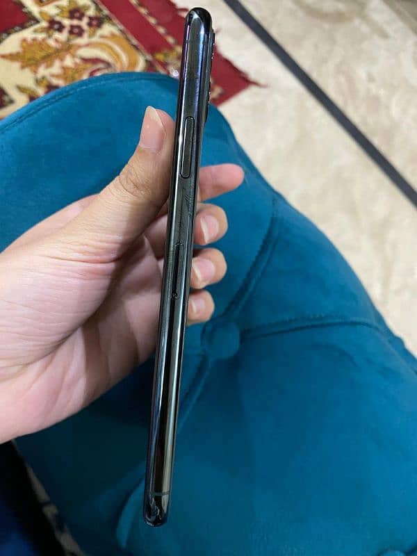 I Phone 11 Pro max [64 GB] 3