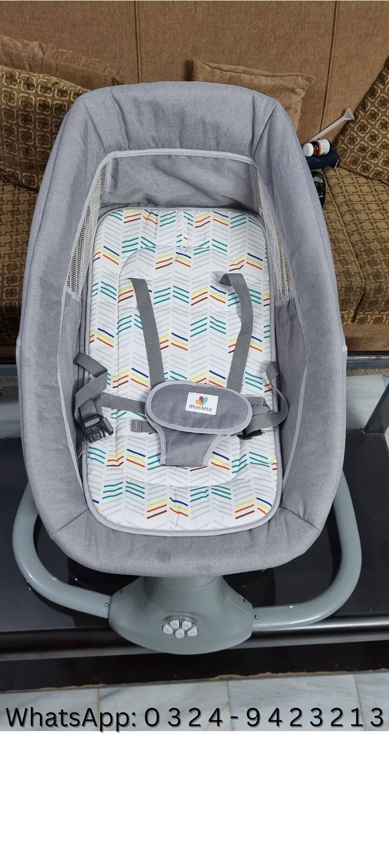 Mastela 3-in-1 Deluxe Multi-Functional Bassinet 1
