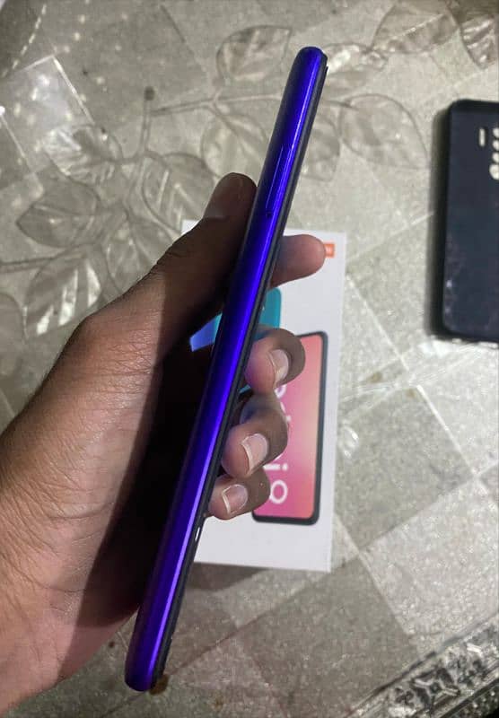 urgent sale because upgrade model mobile ok with box condition 10/10 0