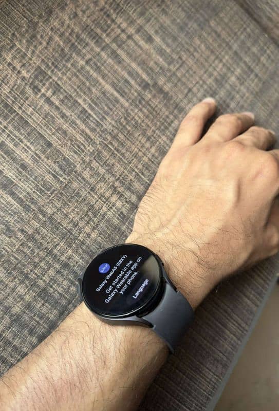 Samsung Galaxy Watch 5 in a great condition 1