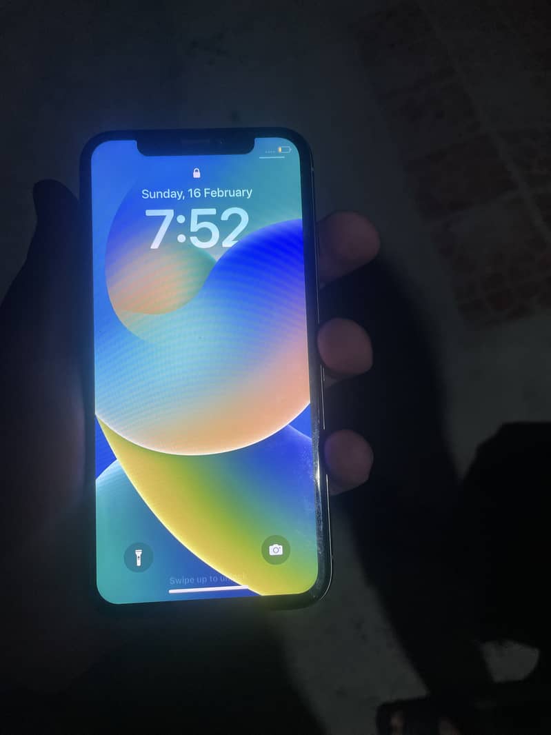 Apple iPhone X 0