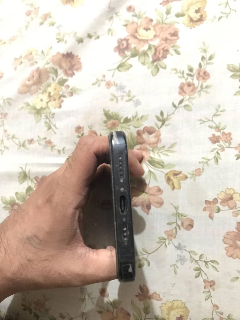 15 PRO MAX, BLACK TITANIUM JV, 512 GB, 88%  10/10 Box wire 3