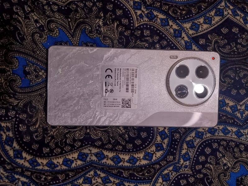 Techno camon 30  8/256 2