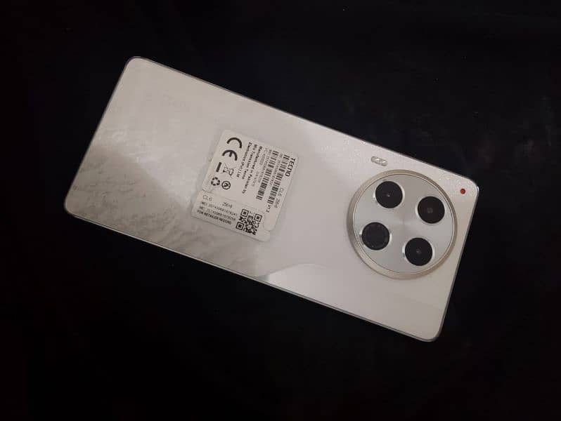Techno camon 30  8/256 4