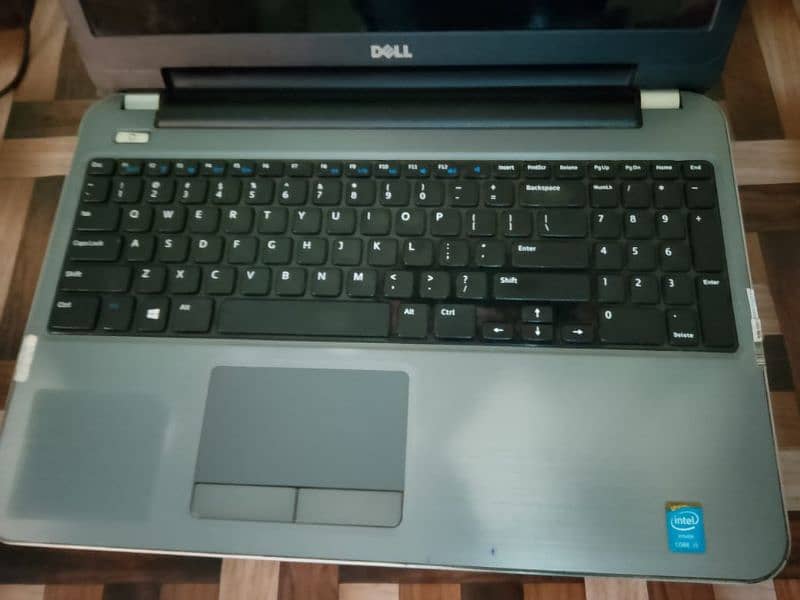 Dell Inspiron 5537  core i5 0