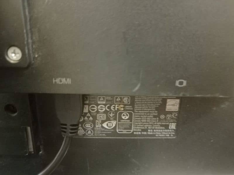 lenovo 24 inch led/LCD monitor with HDMI 2