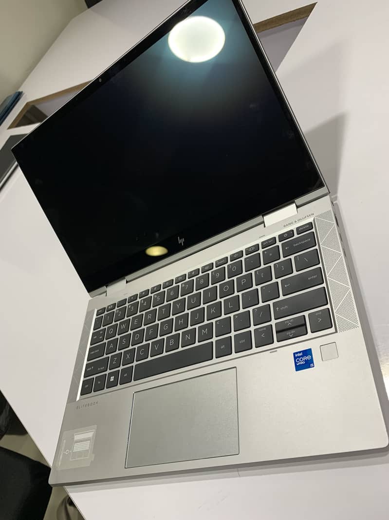 HP EliteBook x 360 830 G8 Core i5-1145G7 11Gen 16GB RAM 256 SSD 2