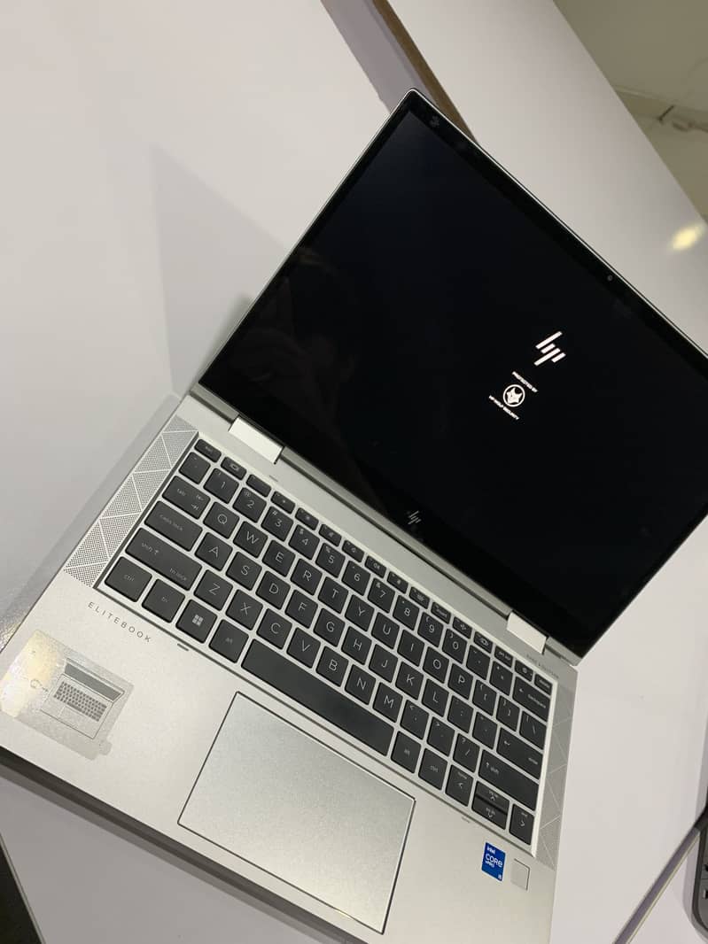 HP EliteBook x 360 830 G8 Core i5-1145G7 11Gen 16GB RAM 256 SSD 5