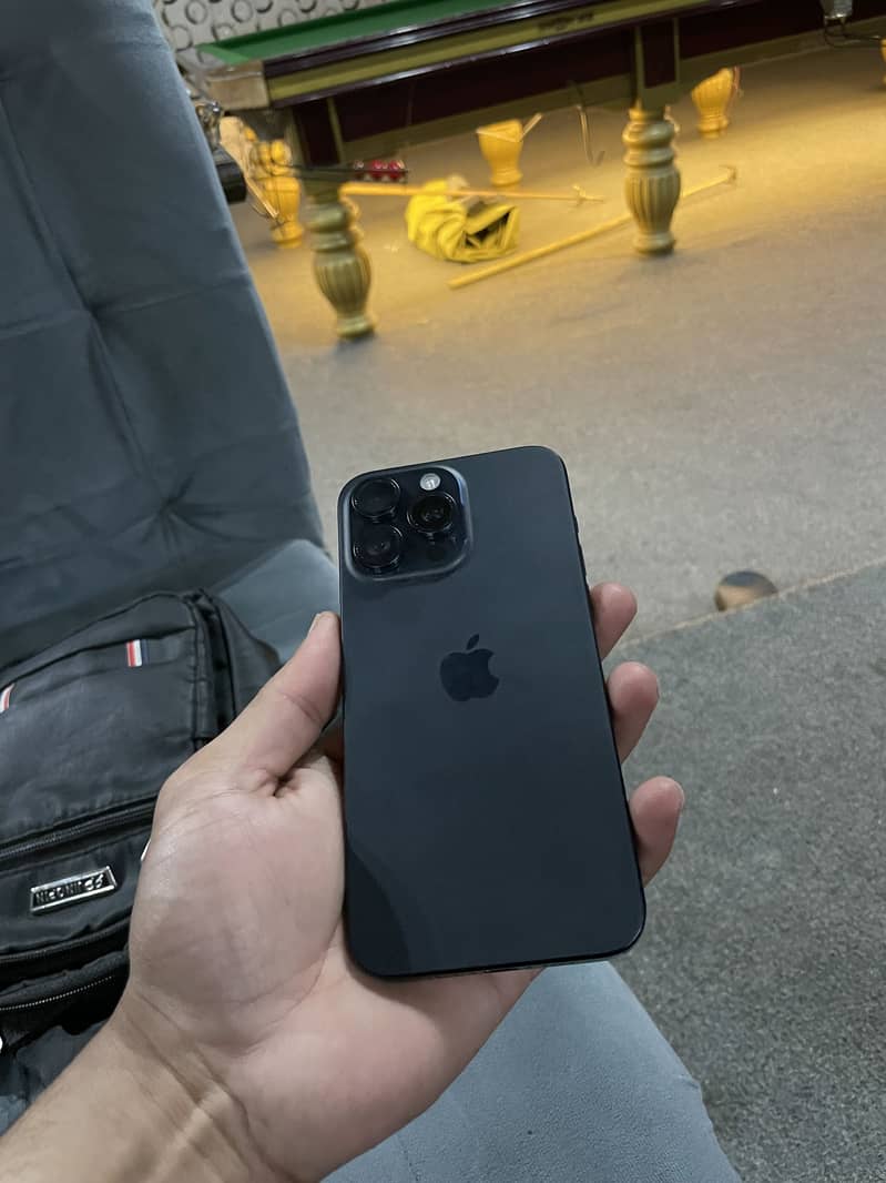 I PHONE 15 PRO MAX256GB FU NON PTA 6