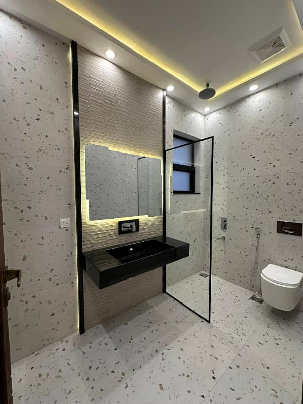 3 Years Installments Plan 10Marla Brand New House For Sale In Park View City 11