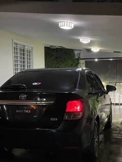 Toyota Corolla Axio 2014