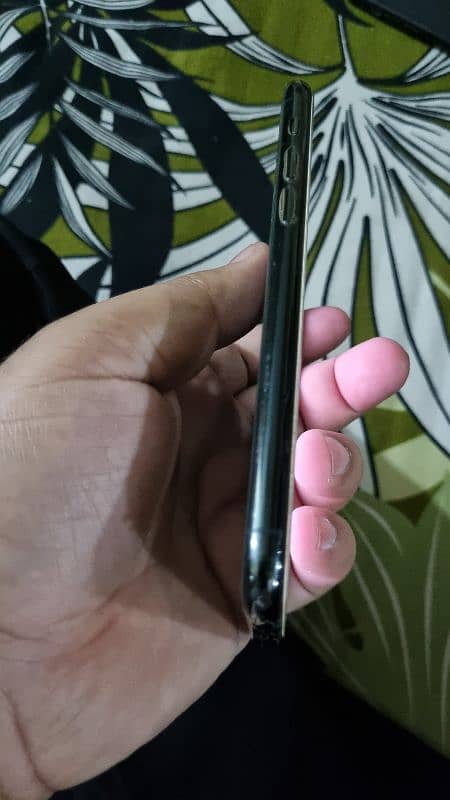 iphone 11 proFUNon PTA 3
