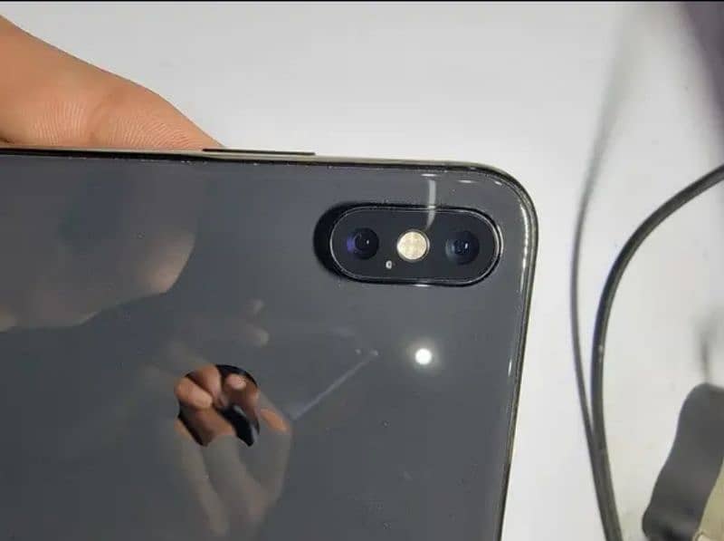 Iphone XS Max Offical pta proved 6