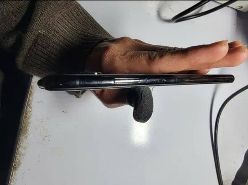 Iphone XS Max Offical pta proved 9