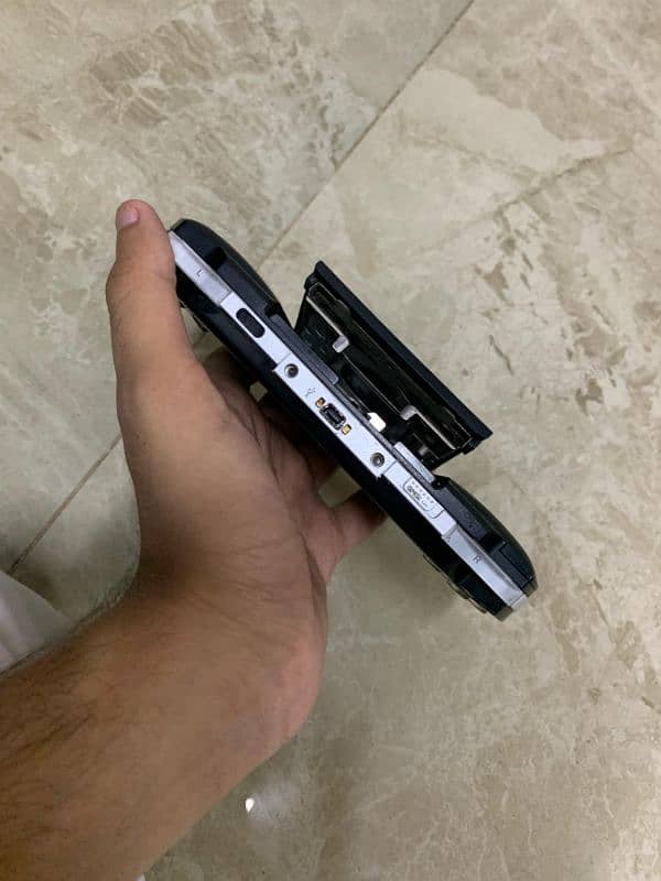 sony psp fat jailbreak with memory card and charger 2