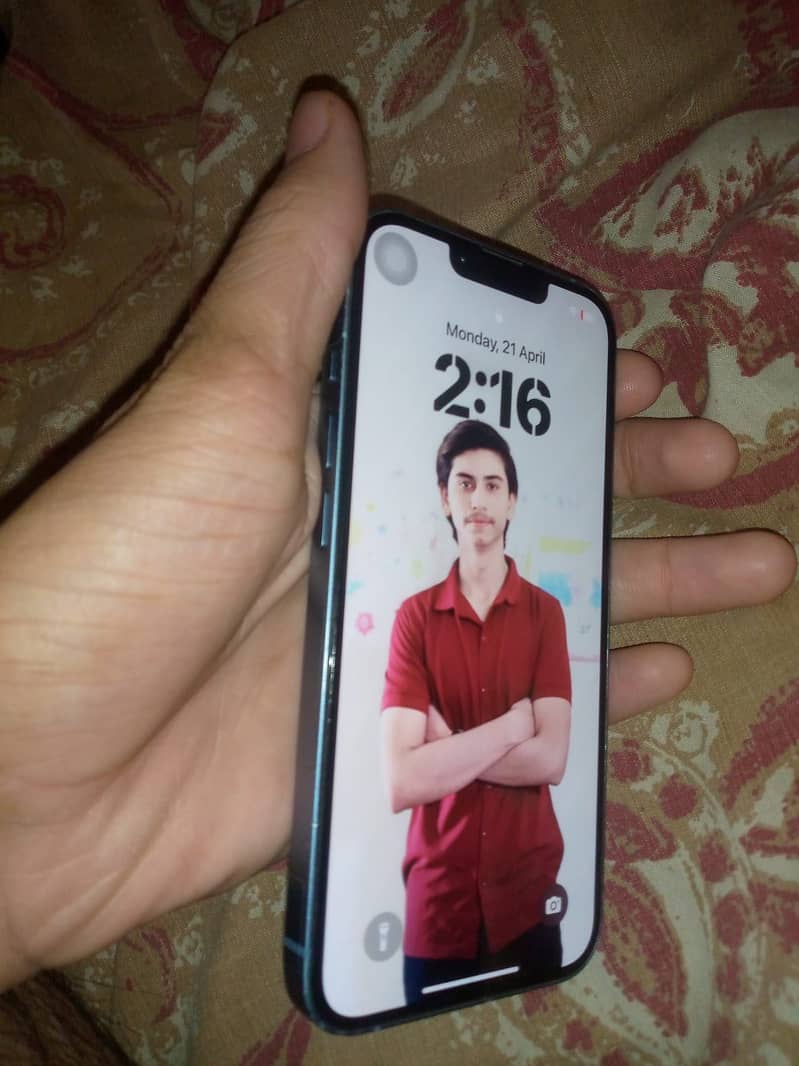 iPhone 14 2