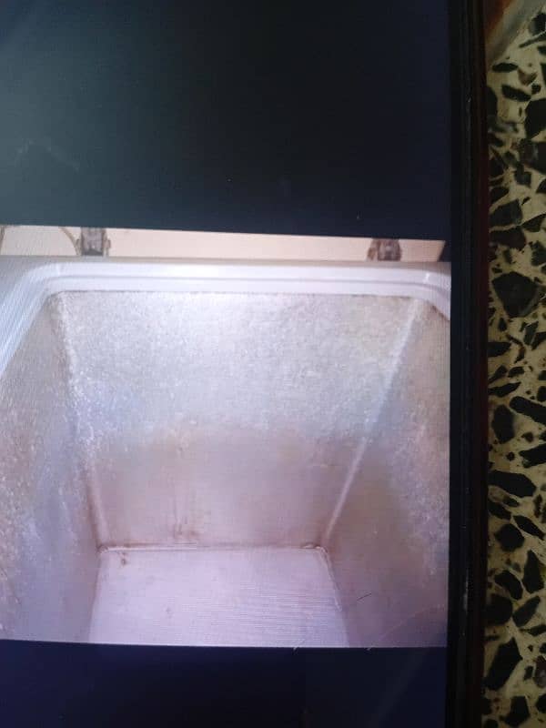 Waves Ka Deep Freezer 5