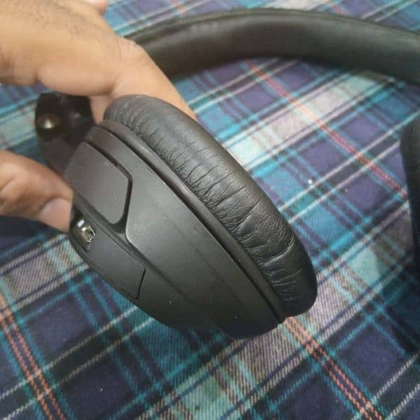 Sennheiser MM 550-X Wireless Bluetooth Travel Headphones 12