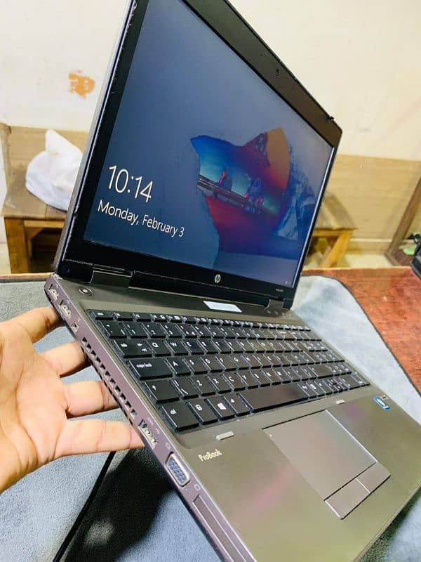 HP laptop i5 2nd generation with charge 2