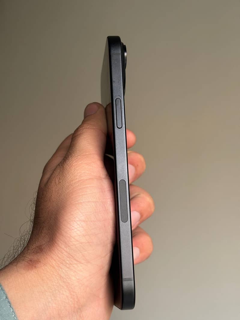 Iphone 15 plus | 128Gb | 100% Health | 10/10 | apple official warranty 4