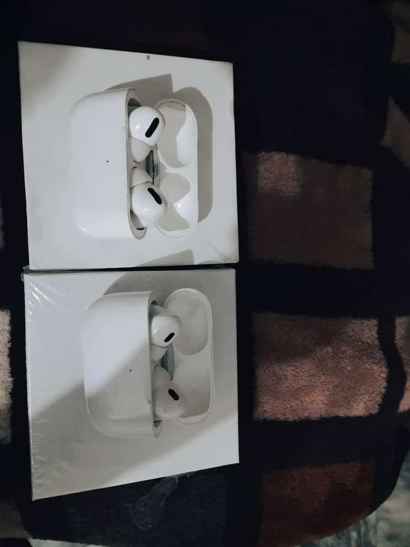 (2 pieces )Air buds / Air Pod pro 2 for sale 6