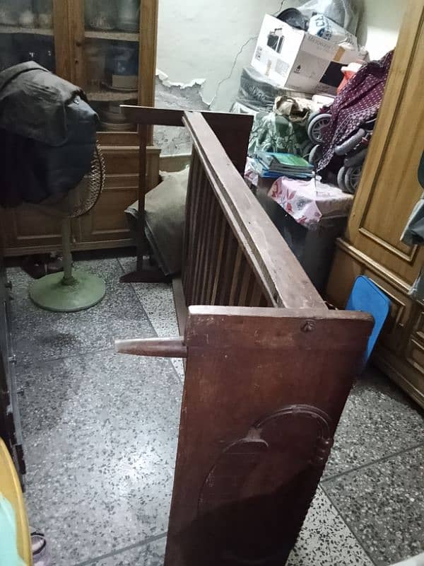 Pure wood good guality single bad only no damage solid dayar lakri ka 1