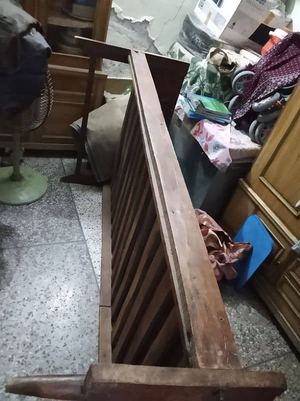 Pure wood good guality single bad only no damage solid dayar lakri ka 3