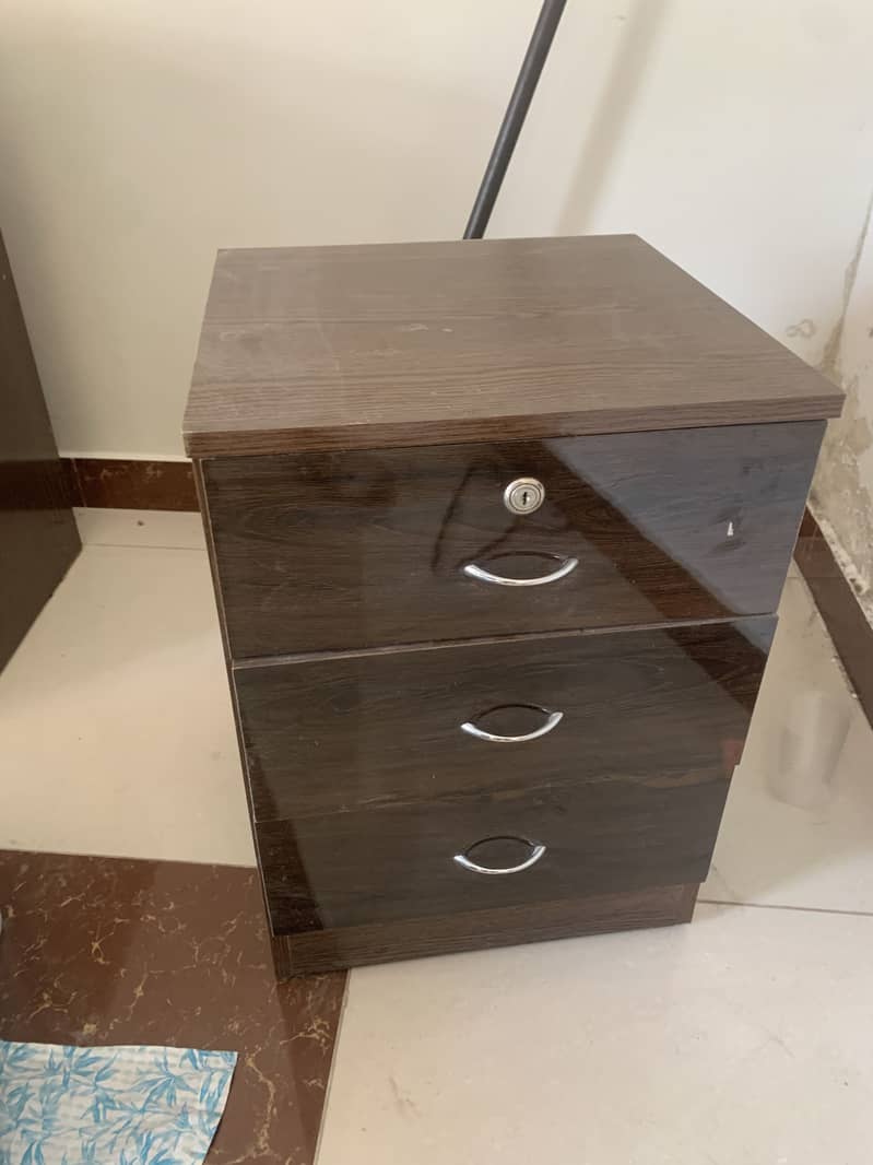 Office table set of 3 vip 1