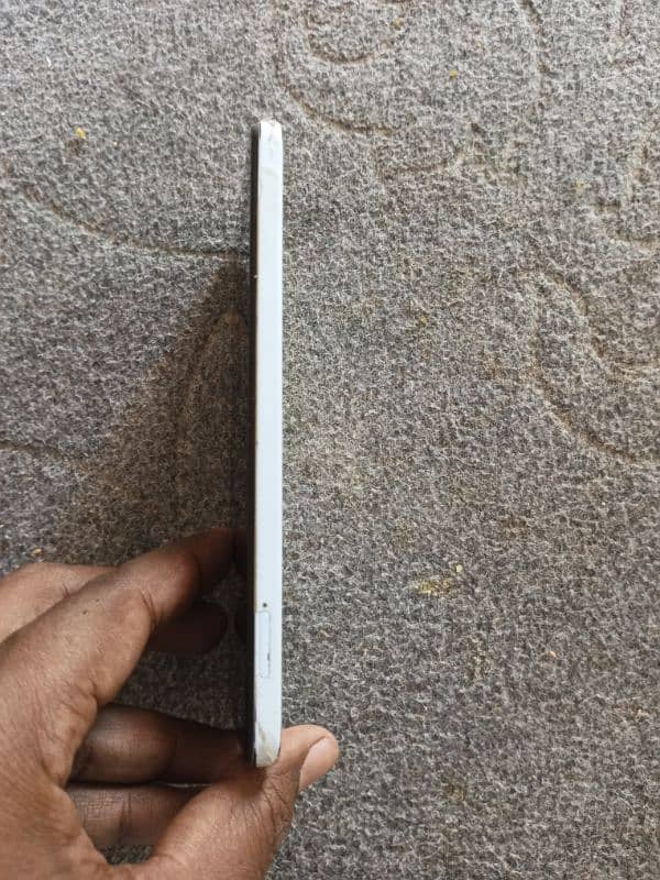 tecno camon 19 6/128 for sele 4