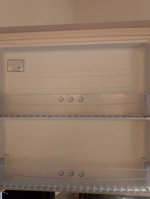 Haier Double Door Fridge | Jumbo Size 372L | Neat & Clean Condition 4