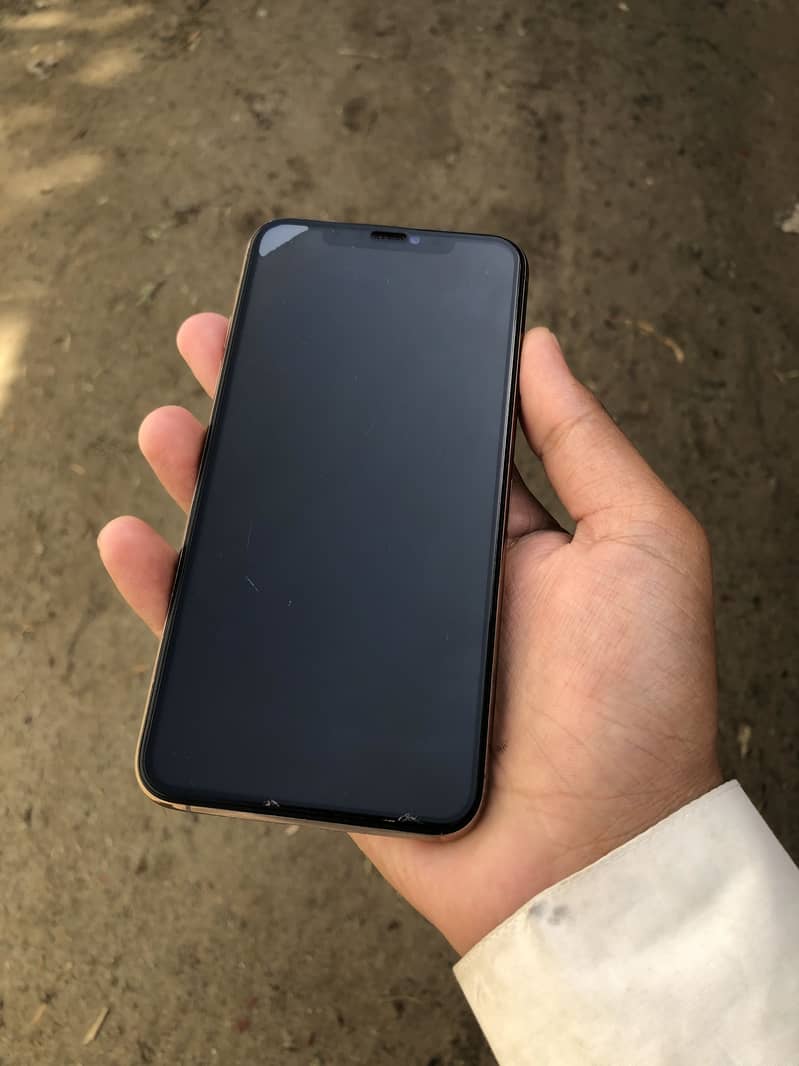 Iphone 11 pro max 256 pta approved 4