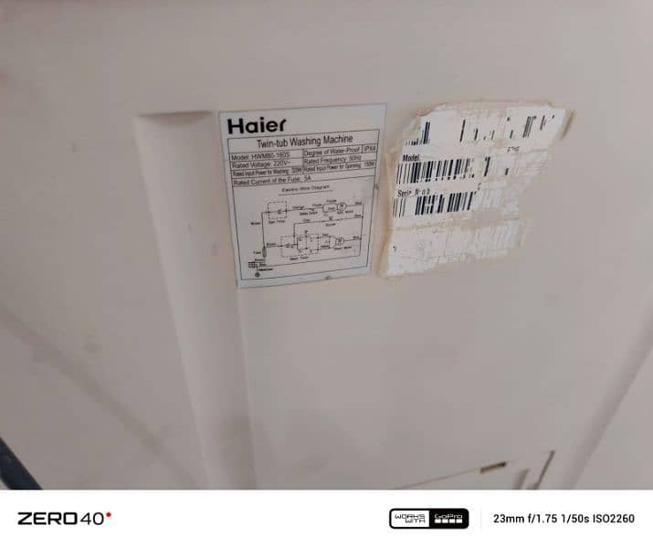 Haier SEMI AUTOMATIC washing machine 3
