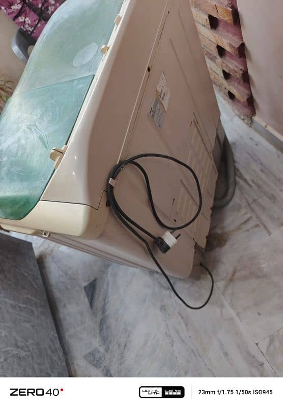 Haier SEMI AUTOMATIC washing machine 6