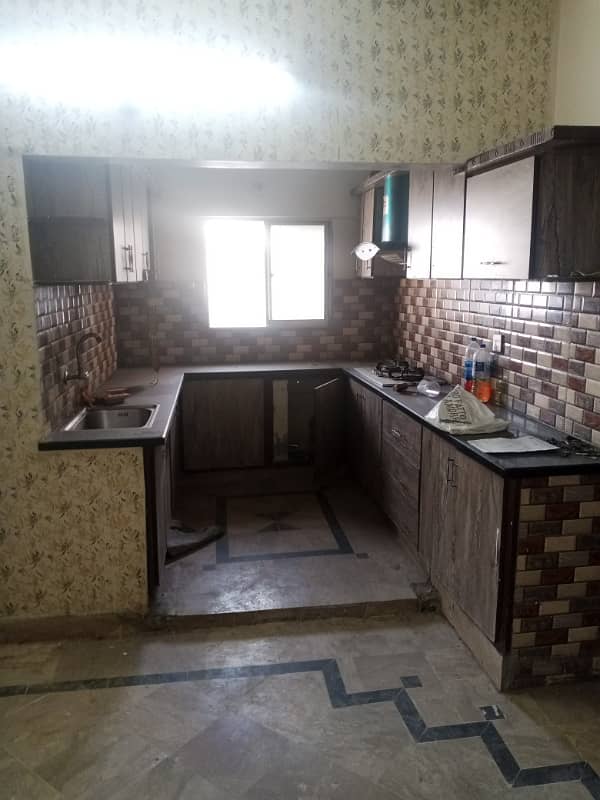 FLAT FOR RENT PHASE 4 STREET 10 3RD FLOOR 3 BED 1150SQFT 3 WASHROOM CONER EAST 0322.5996882 7