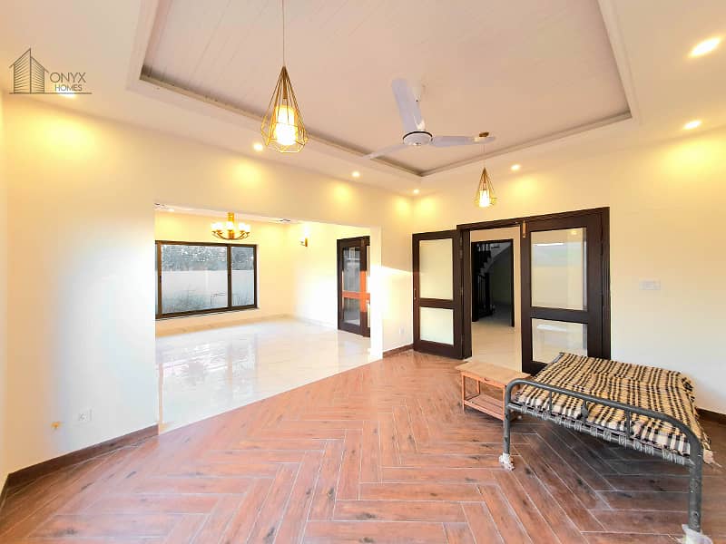 Proper Double Unit 1 Kanal House With Simple Interior 5