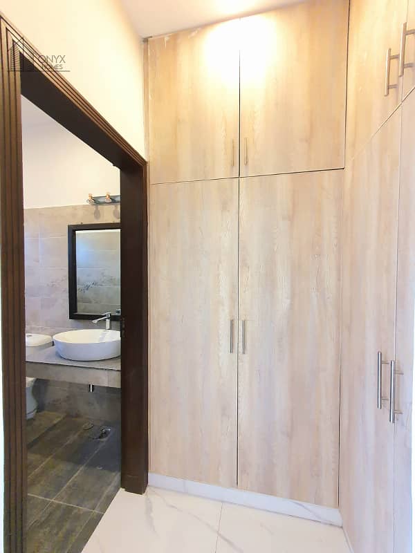 Proper Double Unit 1 Kanal House With Simple Interior 7