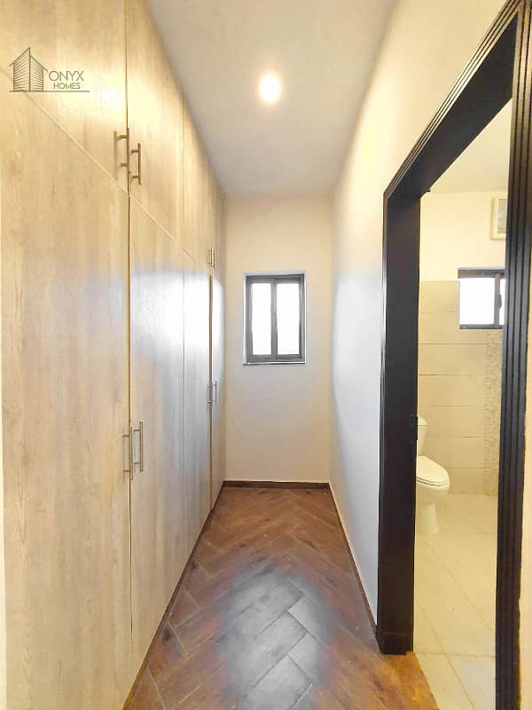 Proper Double Unit 1 Kanal House With Simple Interior 18