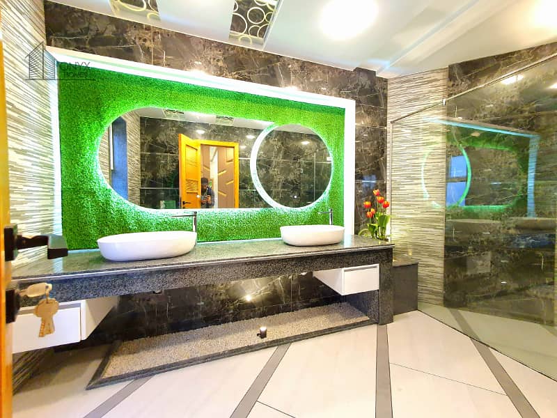 Designer 1 Kanal House With 15 KV Solar 26
