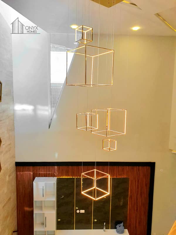 Designer 1 Kanal House With 15 KV Solar 32